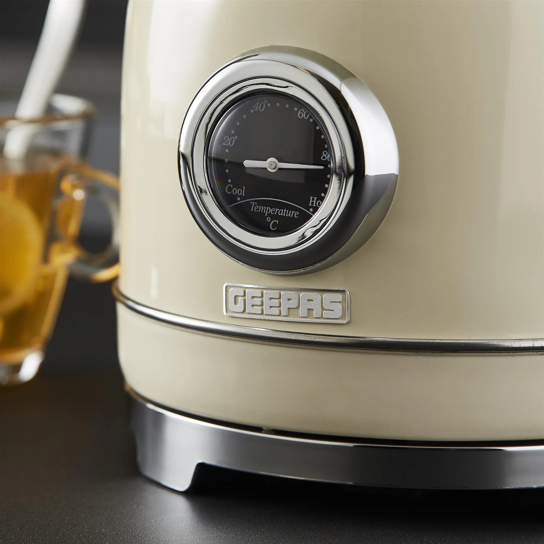1.8L Cream Retrovive Rapid-Boil Vintage Electric Kettle - Image 4