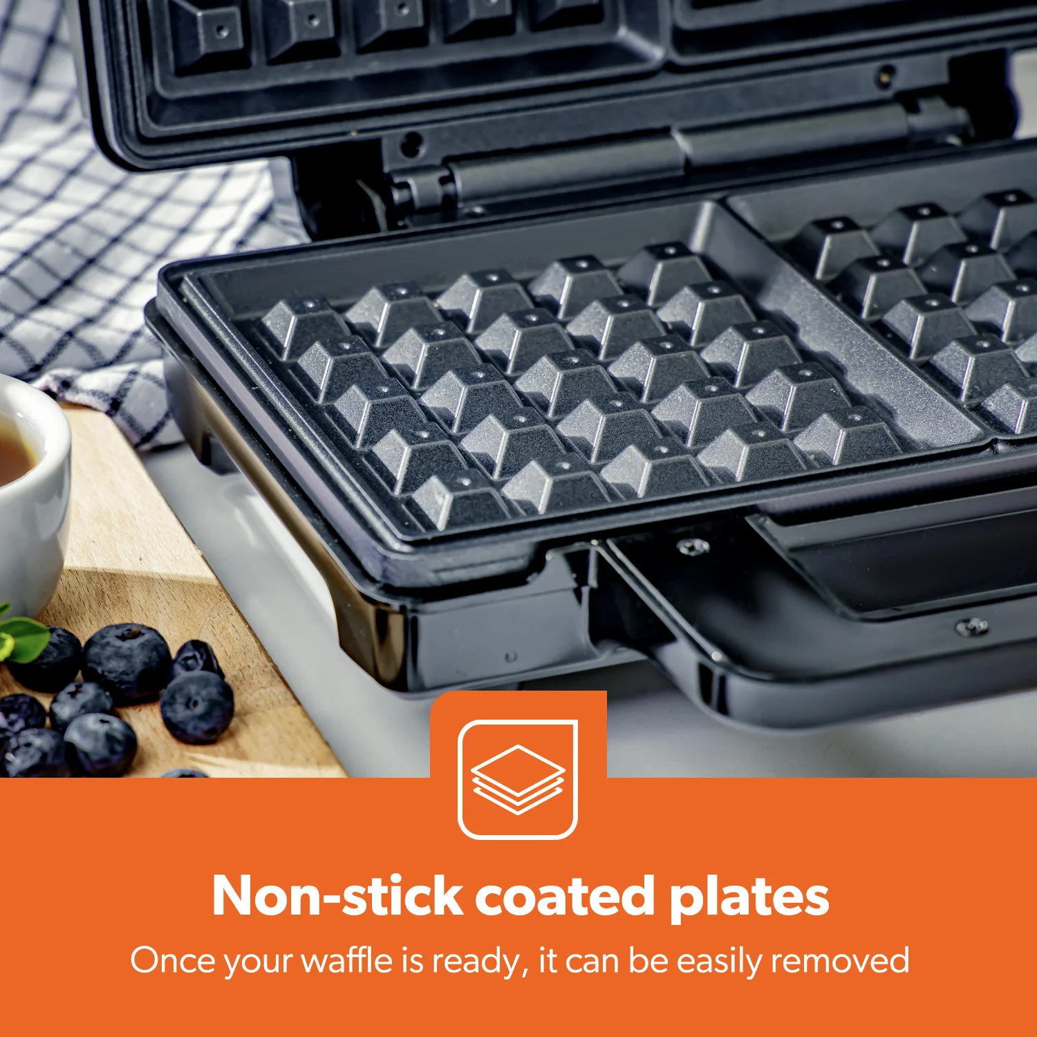 Two Slice Non-Stick American Waffle Maker - Image 6