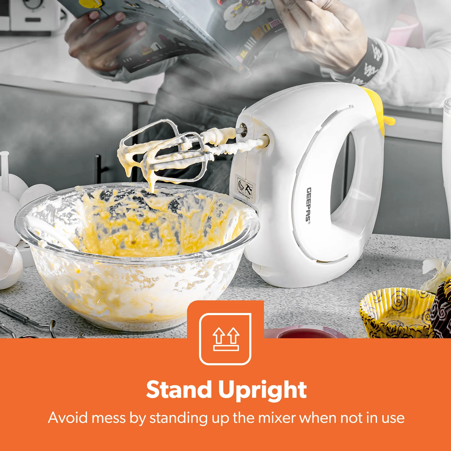 7-Speed White Turbo Hand Mixer With Whisk Attachment - Image 3