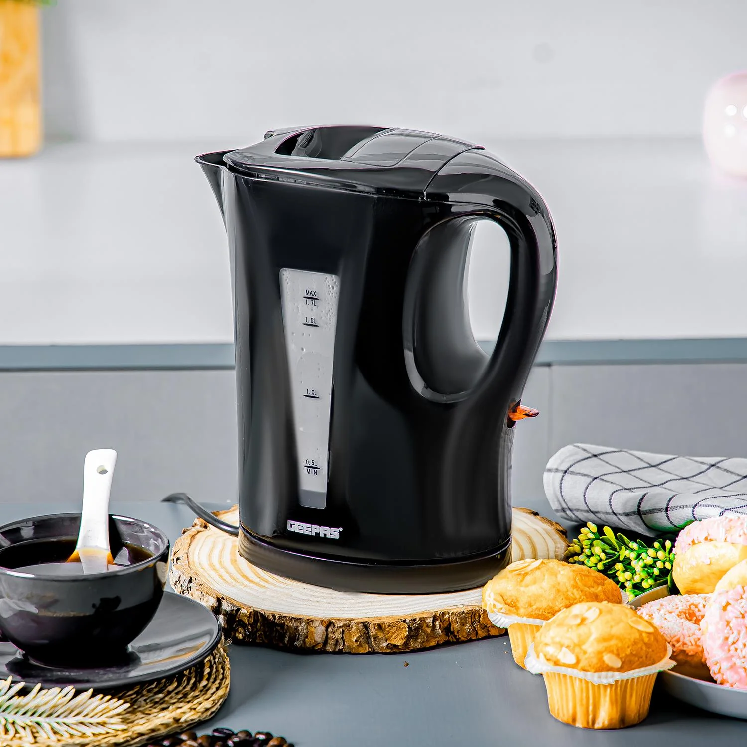 2 Slice Bread Toaster & 1.7L 2200W Electric Kettle Set - Image 2