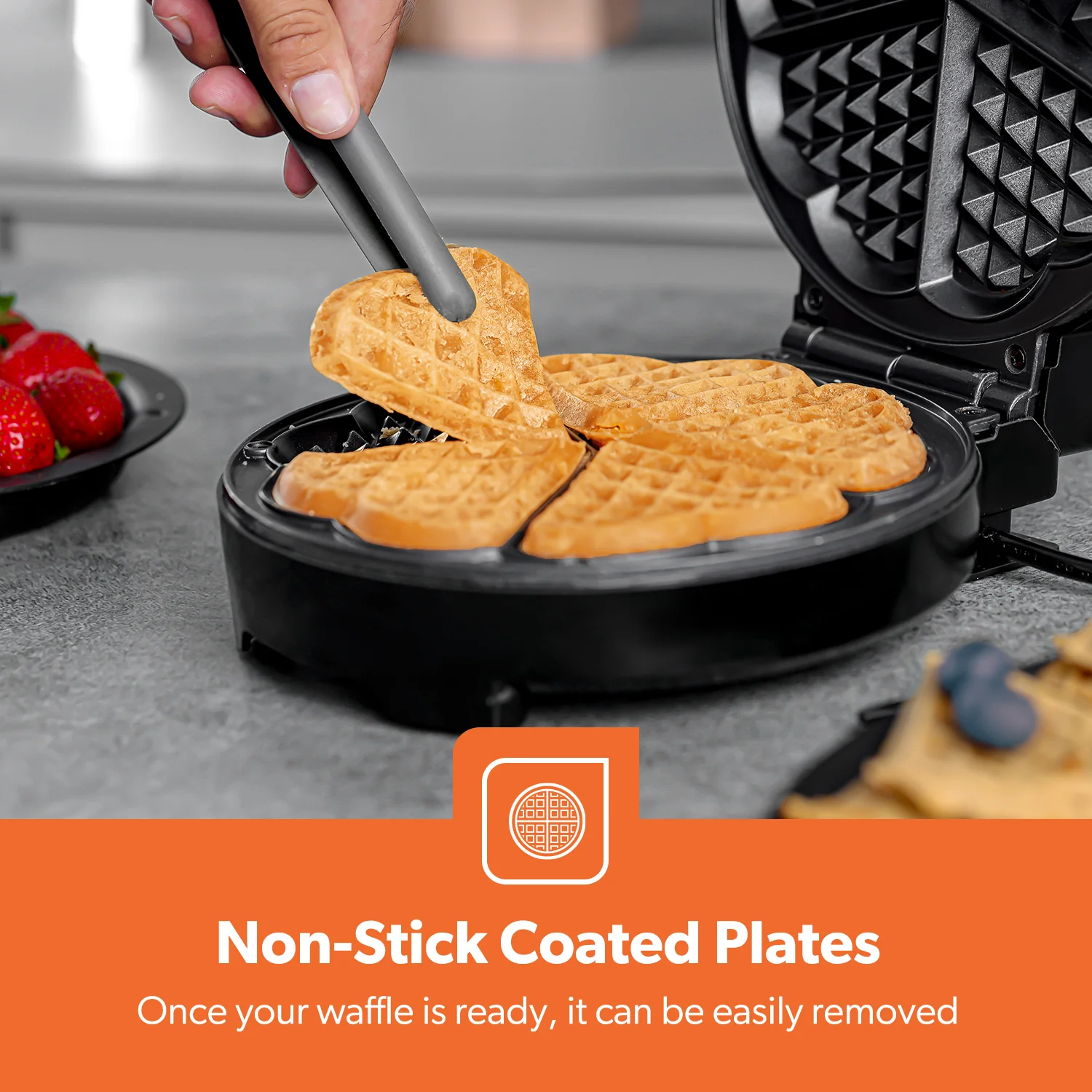 5-Slice Heart Shaped Non-Stick Belgian Waffle Maker - Image 4
