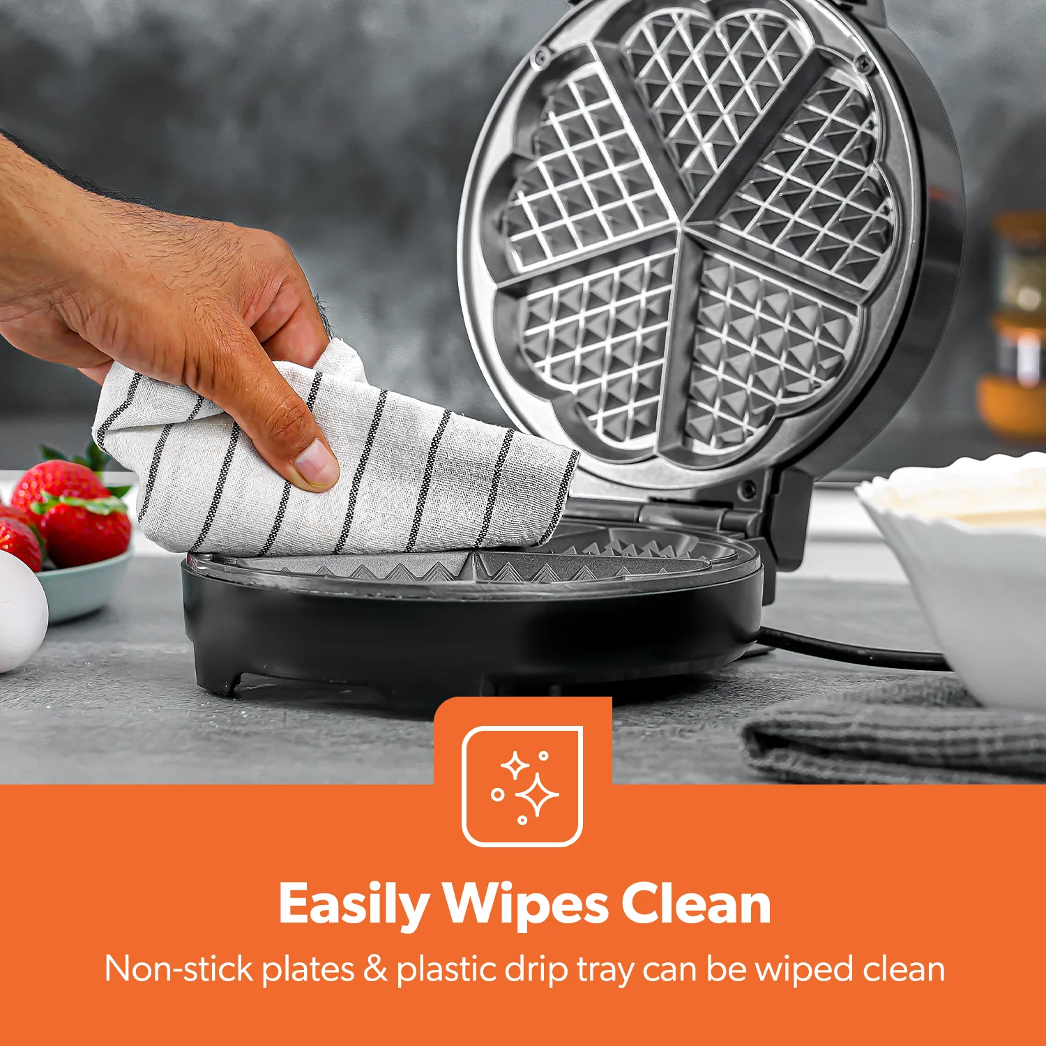 5-Slice Heart Shaped Non-Stick Belgian Waffle Maker - Image 6