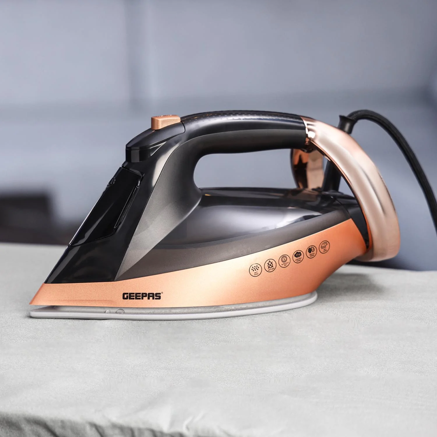 Auto Temperature Detection Smart Steam Iron Rose Gold - Image 2