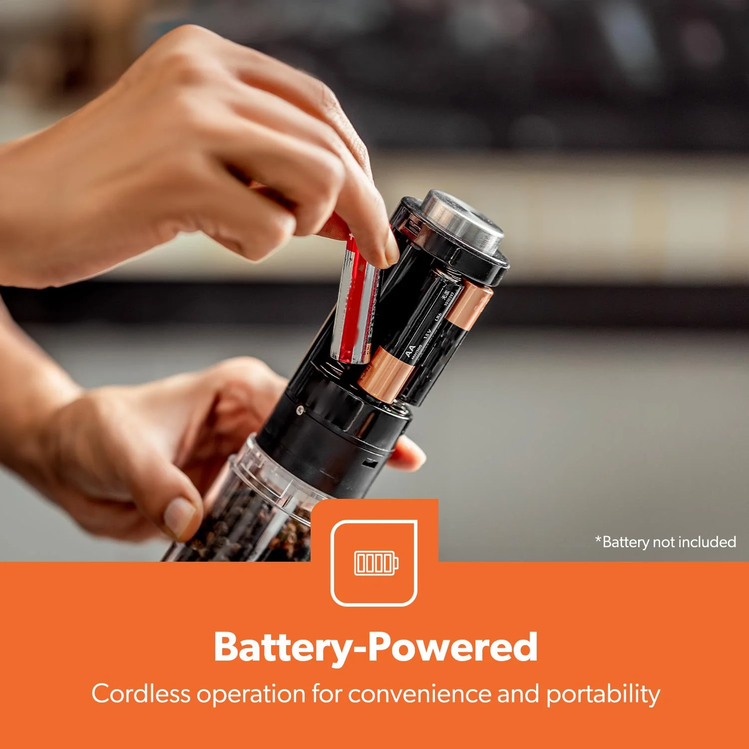 Battery-Powered Electric Salt and Pepper Grinder - Image 6