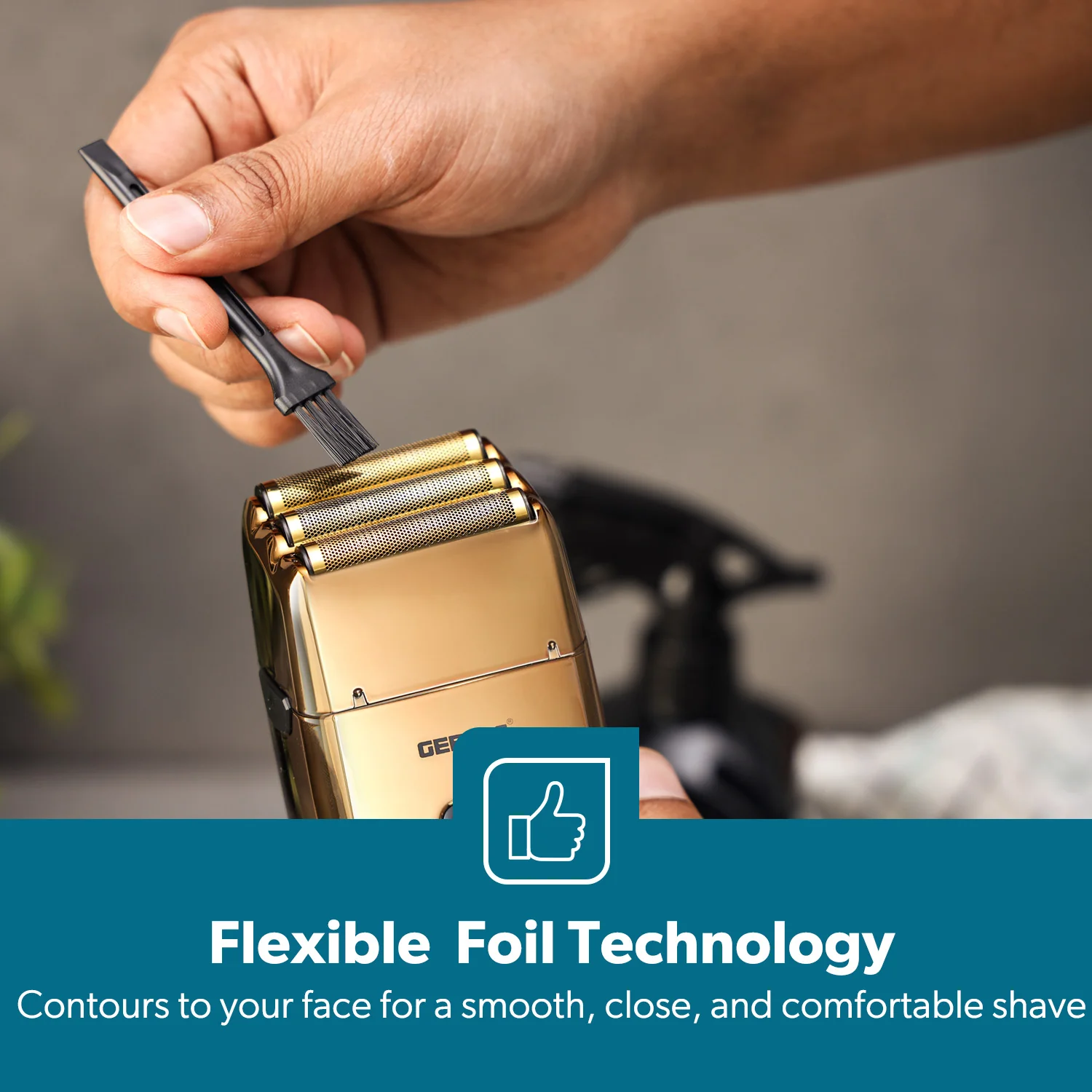 Golden Triple-Blade Waterproof Electric Foil Shaver - Image 3
