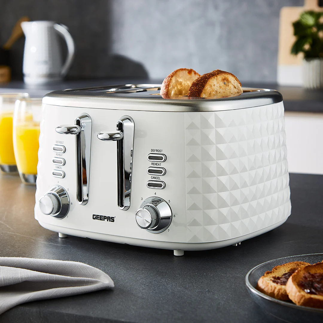 White Four-Slice 'Diamond' Bread Toaster - Image 2